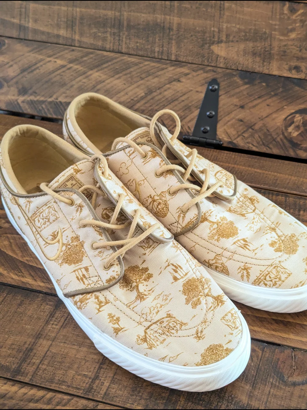 Nike SB Zoom Janoski OG+ PRM City Of Style Sesame Gold FD6641-200 Mens Size 12